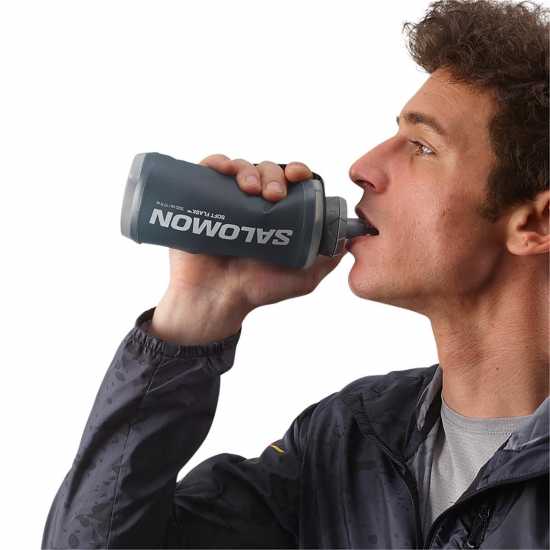 Бутилки за вода Salomon Active Handheld Bottle Salomon Active Handheld Bottle Бутилки за вода