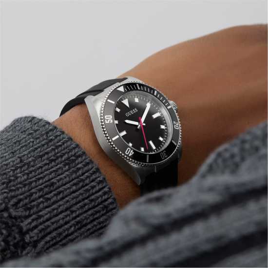 Guess Men's Cliff Analogue Quartz Watch Черно/сребро Guess Men's Cliff Analogue Quartz Watch Черно/сребро