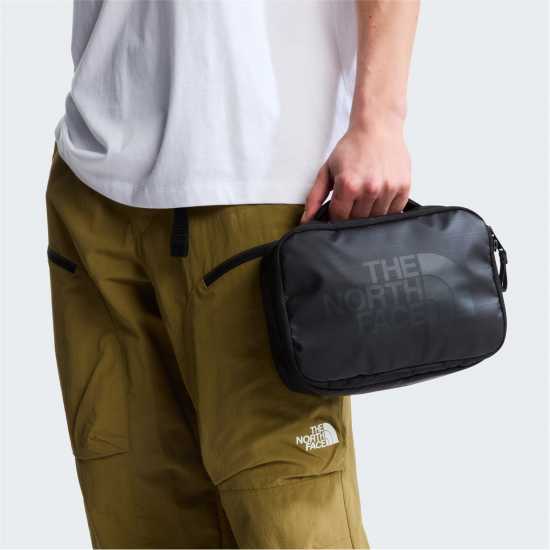 The North Face The North Face Base Camp Voyager Toiletry Bag Mens TNF Blk/Asphgr The North Face The North Face Base Camp Voyager Toiletry Bag Mens TNF Blk/Asphgr