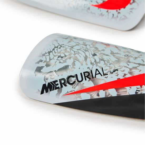 Nike Протектори За Пищял Mercurial Lite Shin Guards Silver/Red Nike Протектори За Пищял Mercurial Lite Shin Guards Silver/Red