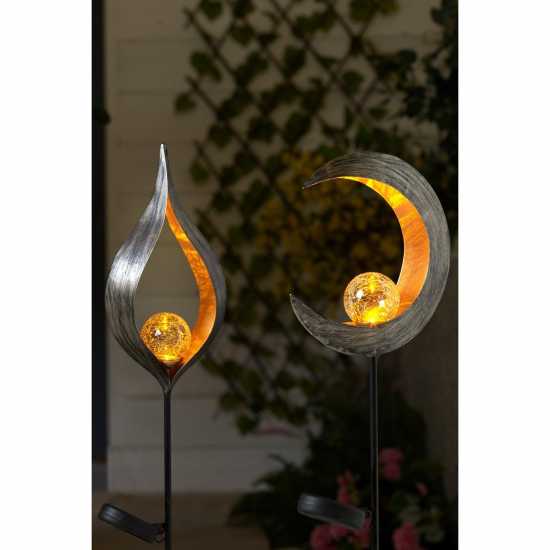 Of 2 Solar Flame And Moon Lanterns  Градина