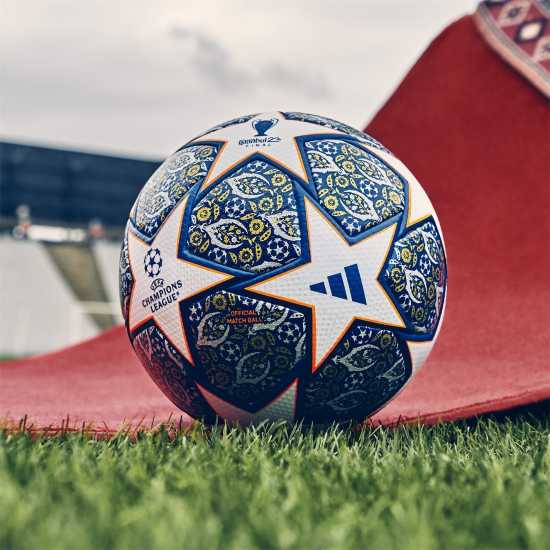 Adidas Champions League Pro Football 2022 2023  Футболни топки