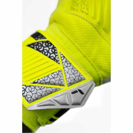 Reusch Att Grip 54  Вратарски ръкавици и облекло