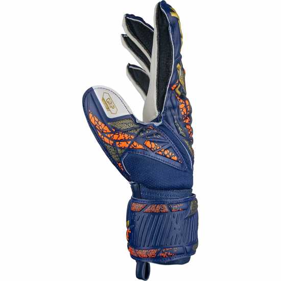 Reusch Attrakt Grip 99  Вратарски ръкавици и облекло
