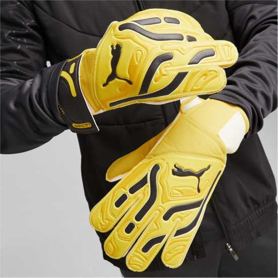 Puma Ultra Play Goalkeeper Glove Жълто/Черно Вратарски ръкавици и облекло