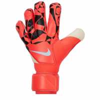 Вратарски ръкавици и облекло Nike Вратарски Ръкавици Mercurial Vapor Grip Goalkeeper Gloves Red/Black Nike Вратарски Ръкавици Mercurial Vapor Grip Goalkeeper Gloves Red/Black Вратарски ръкавици и облекло
