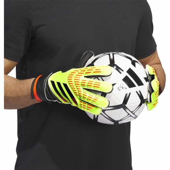 Вратарски ръкавици и облекло Adidas Вратарски Ръкавици Predator Training Goalkeeper Gloves Adults Жълто/Черно Adidas Вратарски Ръкавици Predator Training Goalkeeper Gloves Adults Жълто/Черно Вратарски ръкавици и облекло