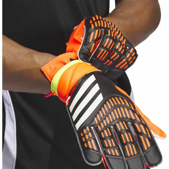 Adidas Вратарски Ръкавици Predator Training Goalkeeper Gloves Adults Черно/Червено Вратарски ръкавици и облекло
