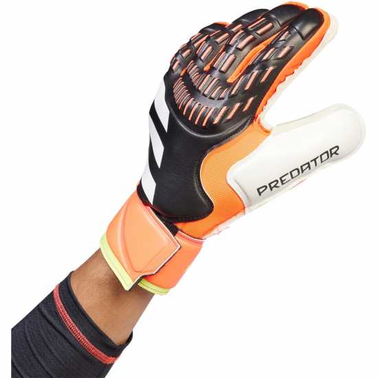 Adidas Вратарски Ръкавици Predator Match Fingersave Goalkeeper Gloves Adults Черно/Червено Вратарски ръкавици и облекло