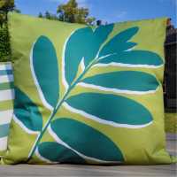 Fusion Leaf Print Indoor Outdoor Filled Cushion Green Градина