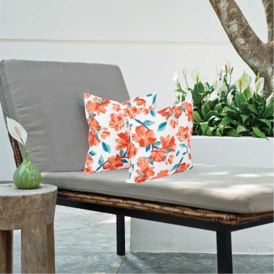 Outdoor Pair Of  Japanese Floral Scatter Cushions  Градина