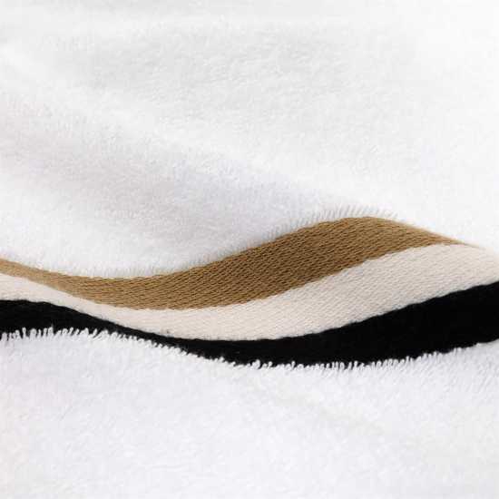 Boss Home Bath Towel With Stripe Detail Бяло Хавлиени кърпи