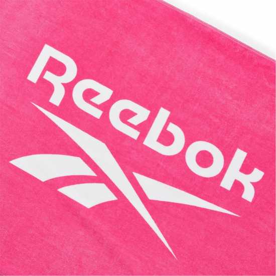 Reebok Beach Towel Postiano Atomic Pink Хавлии