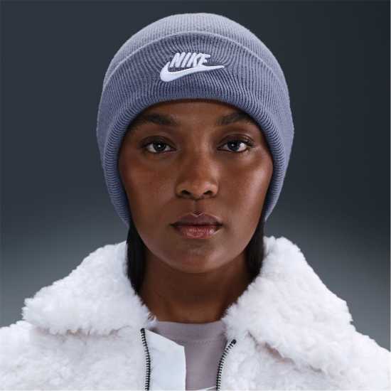 Nike Nike NSW Peak Beanie Sn71 Световен индиго Nike Nike NSW Peak Beanie Sn71 Световен индиго