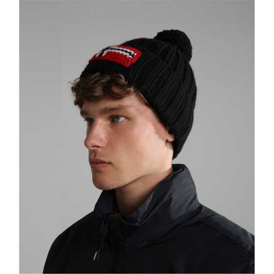 Шапки с козирка Napapijri Beanie Hat Черно Napapijri Beanie Hat Черно Шапки с козирка