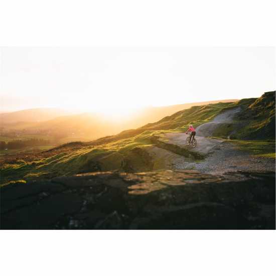 Pinnacle Cerium Flat Bar Hybrid Bike Pinnacle Cerium Flat Bar Hybrid Bike