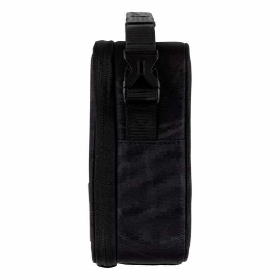 Портфейли Nike Futura Hard Liner Lunch Box Черно Nike Futura Hard Liner Lunch Box Черно Портфейли