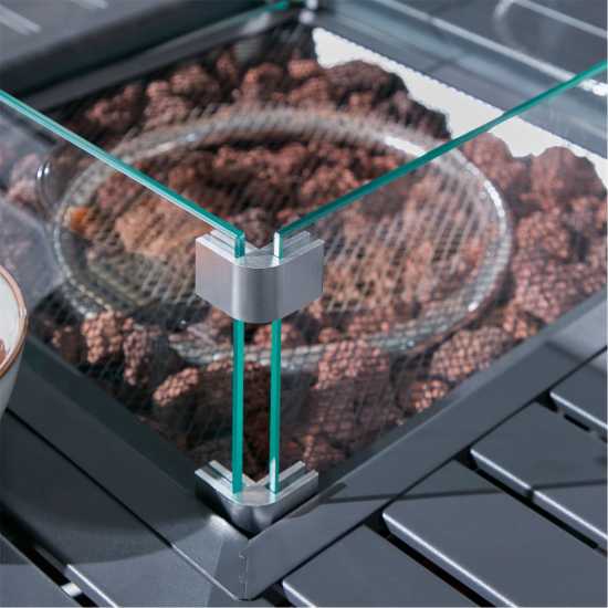 Лагерни маси и столове Linea Stockholm Firepit Table Conversation Set Linea Stockholm Firepit Table Conversation Set Лагерни маси и столове