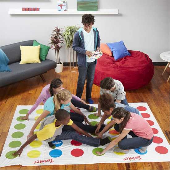 Hasbro Twister Ultimate Board Game Hasbro Twister Ultimate Board Game